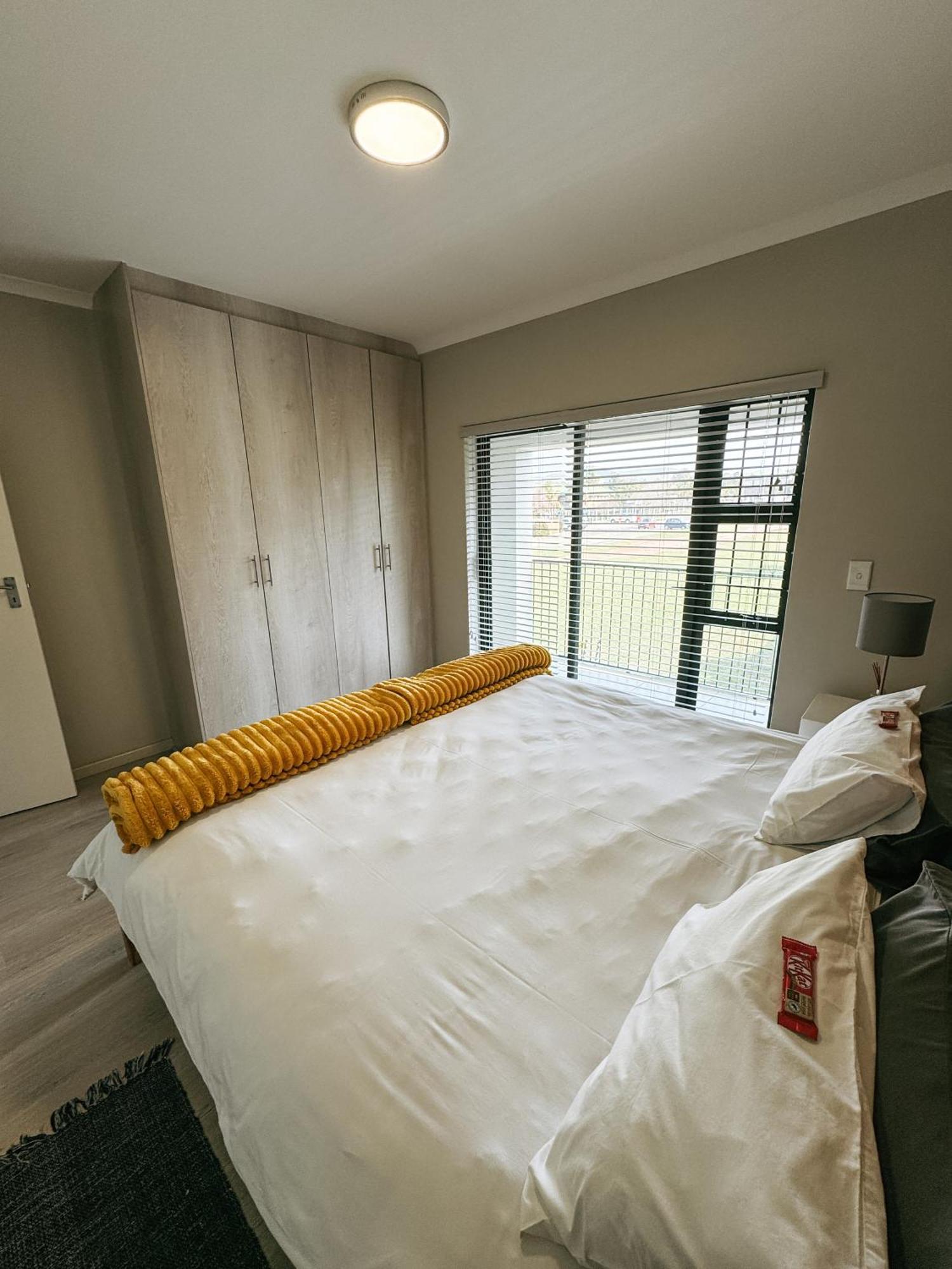 Nemesia Court Apartamento Durbanville Exterior foto