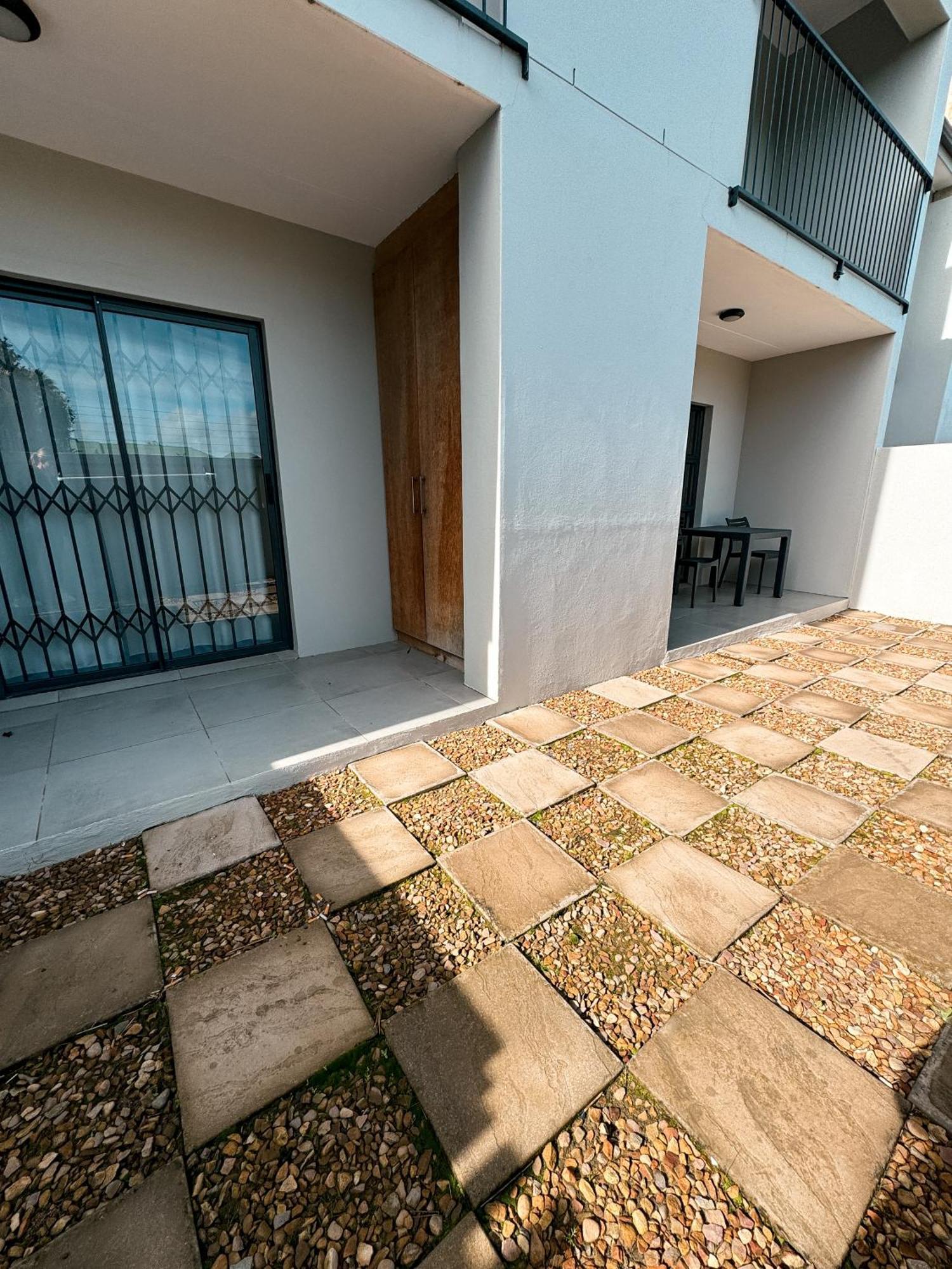 Nemesia Court Apartamento Durbanville Exterior foto