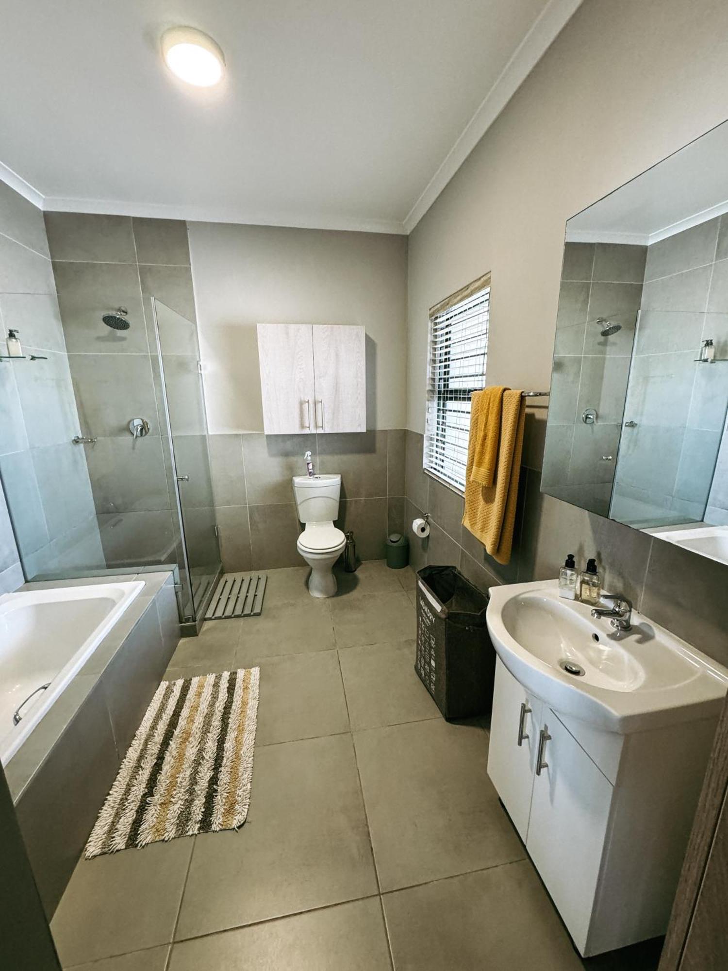 Nemesia Court Apartamento Durbanville Exterior foto