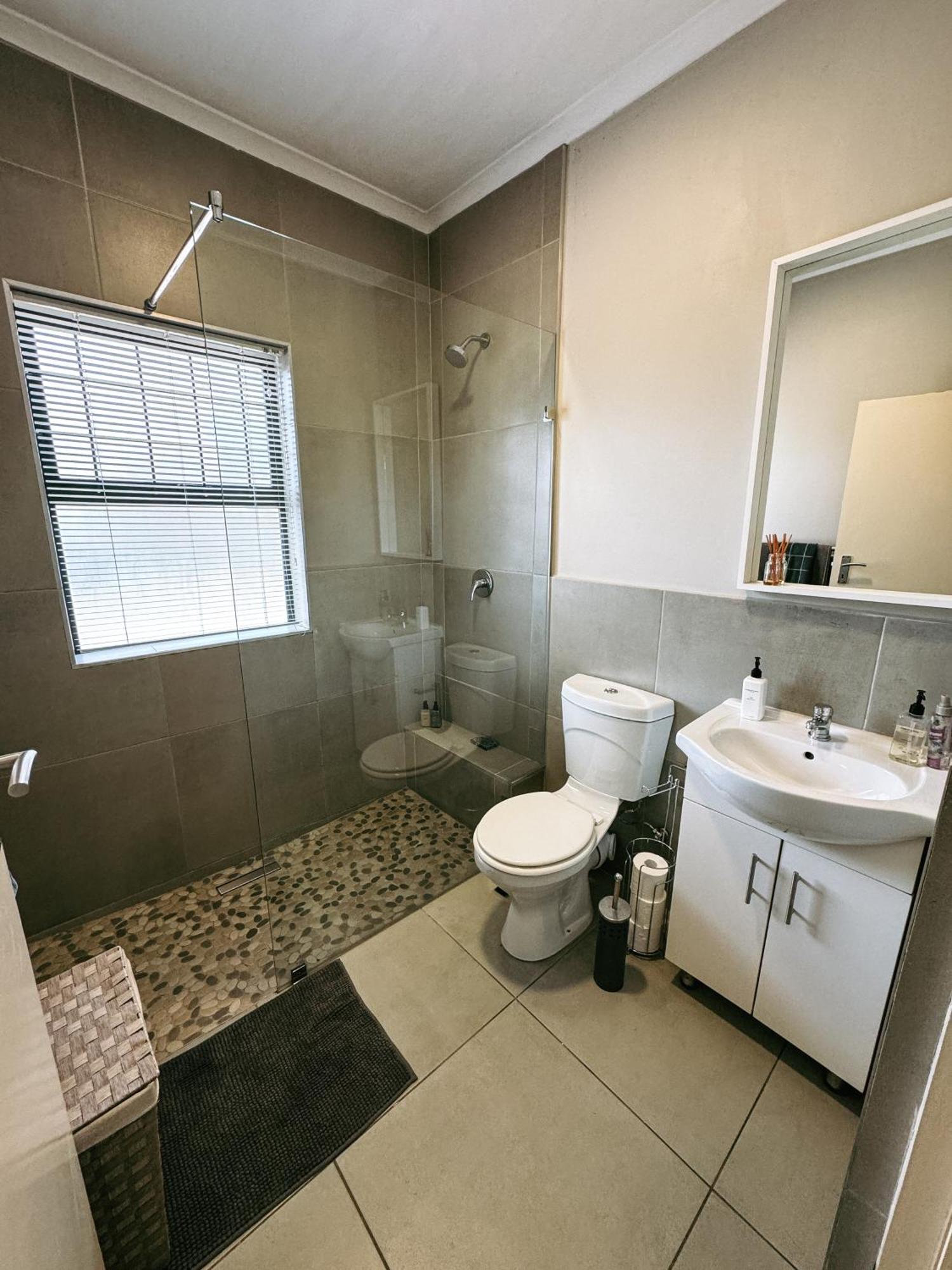 Nemesia Court Apartamento Durbanville Exterior foto